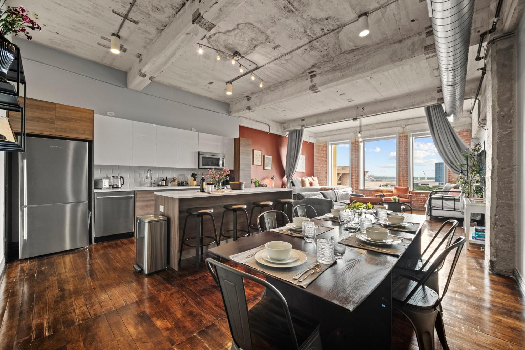 Bright And Modern Downtown Loft With Skyline Views, Free Valet, Gym Apartment Dallas Exterior photo